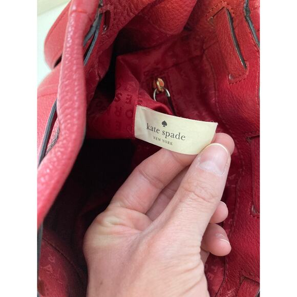 KATE SPADE RED SMALL PEBBLED LEATHER CROSSBODY BAG - Picture 13 of 14